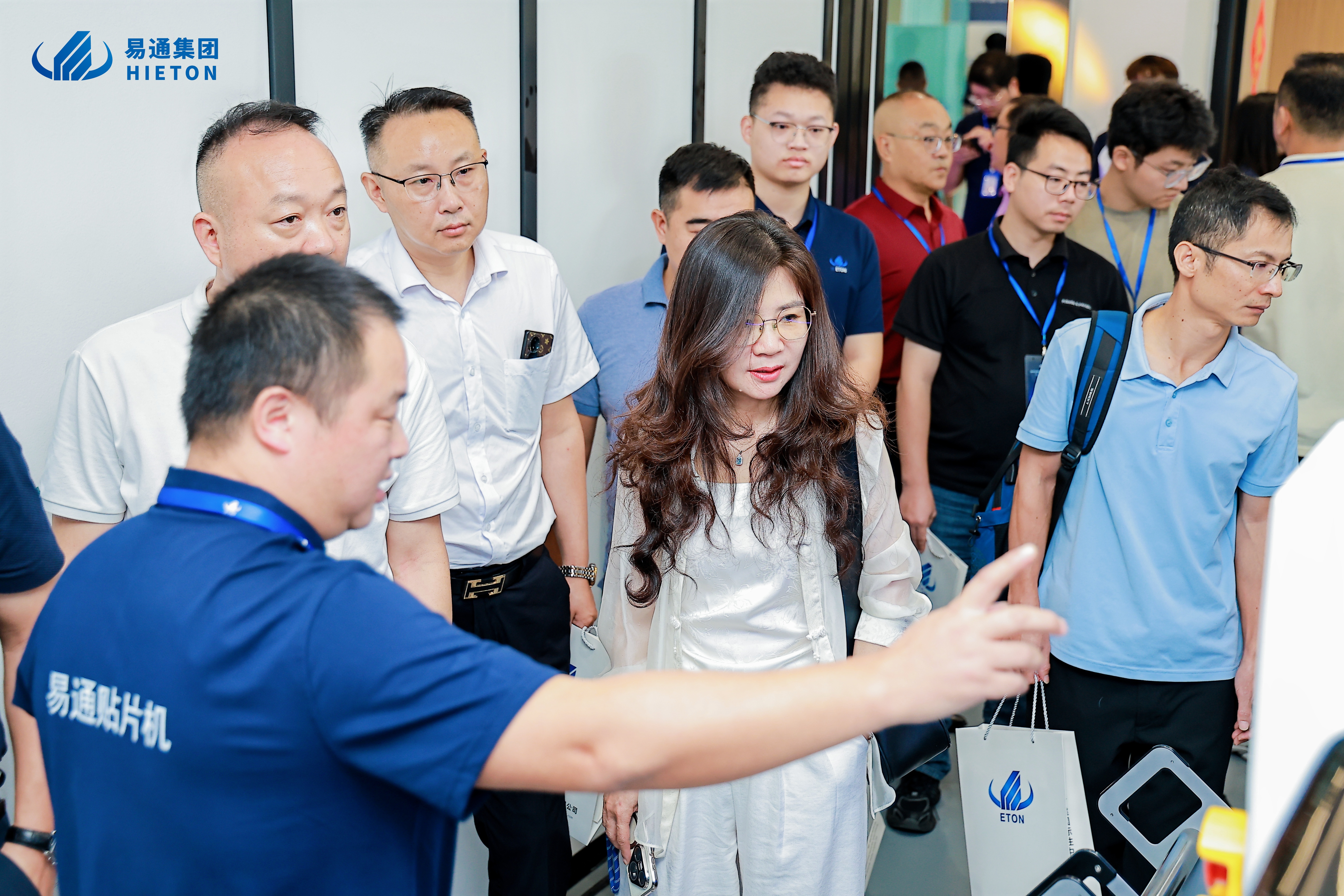 SMT turnkey solution factory demonstration with ETON equipment 02-etonsmtsolution-factory-demo